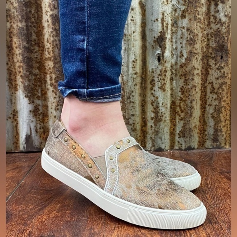 Corky’s Pine Top Casual Sneakers: Bronze Metallic